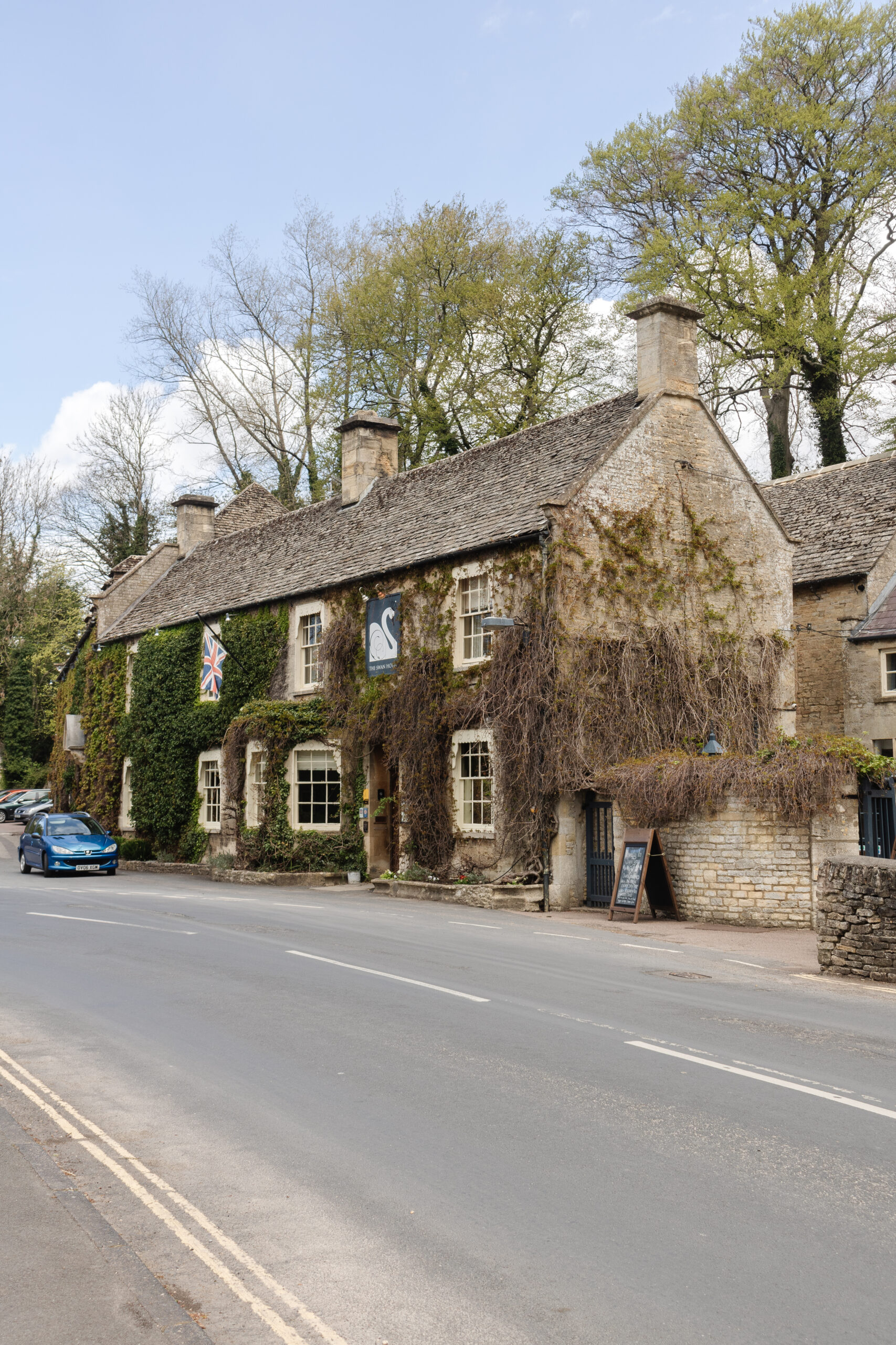 an edited lifestyle travel united kingdom cotswold villages