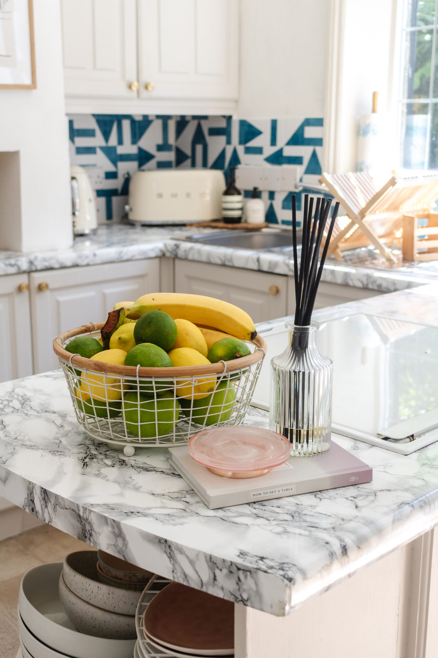 How to Accessorize a Kitchen 