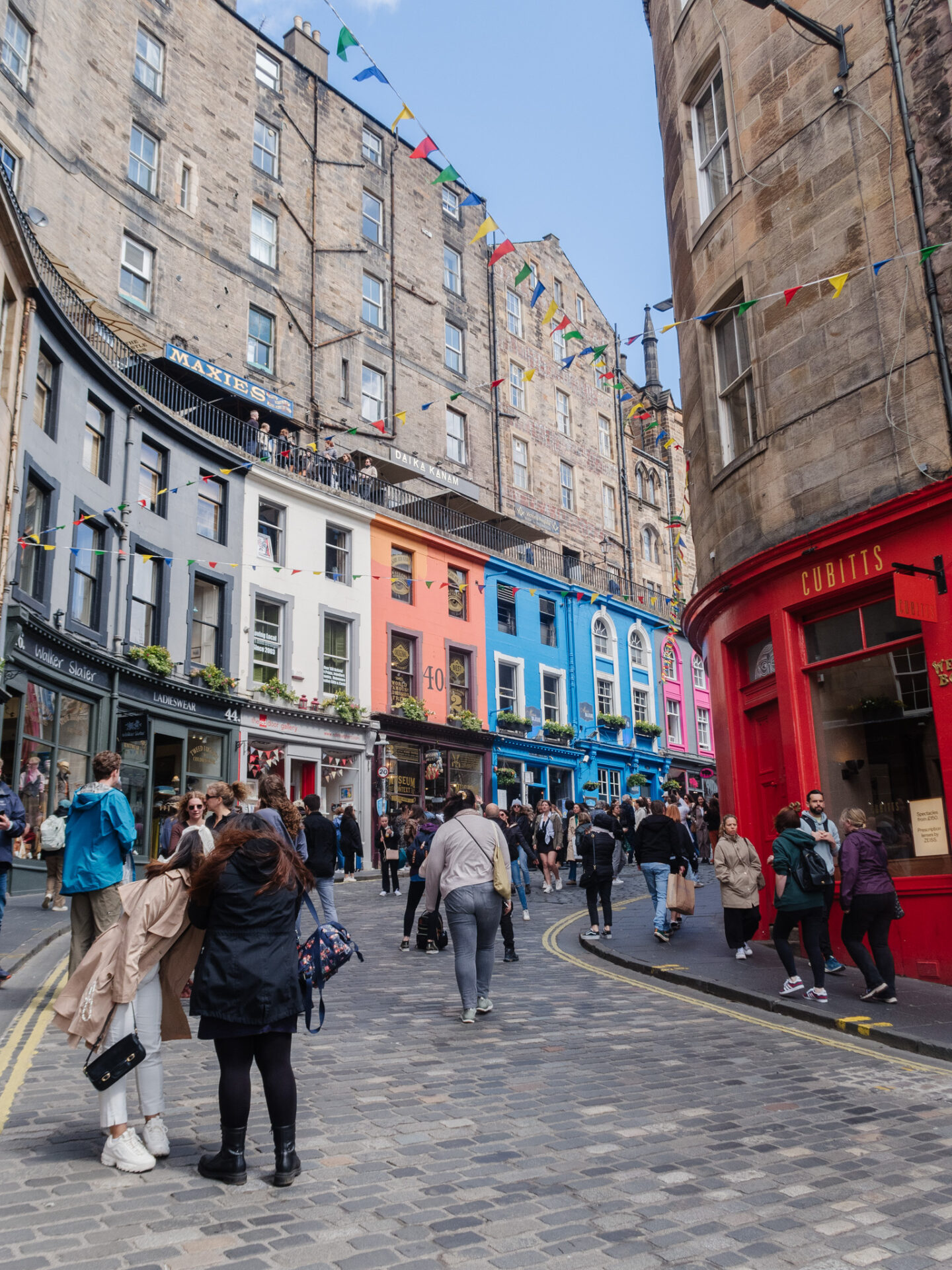 an edited lifestyle travel Edinburgh city guide